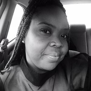 Meet your Posher, Rena